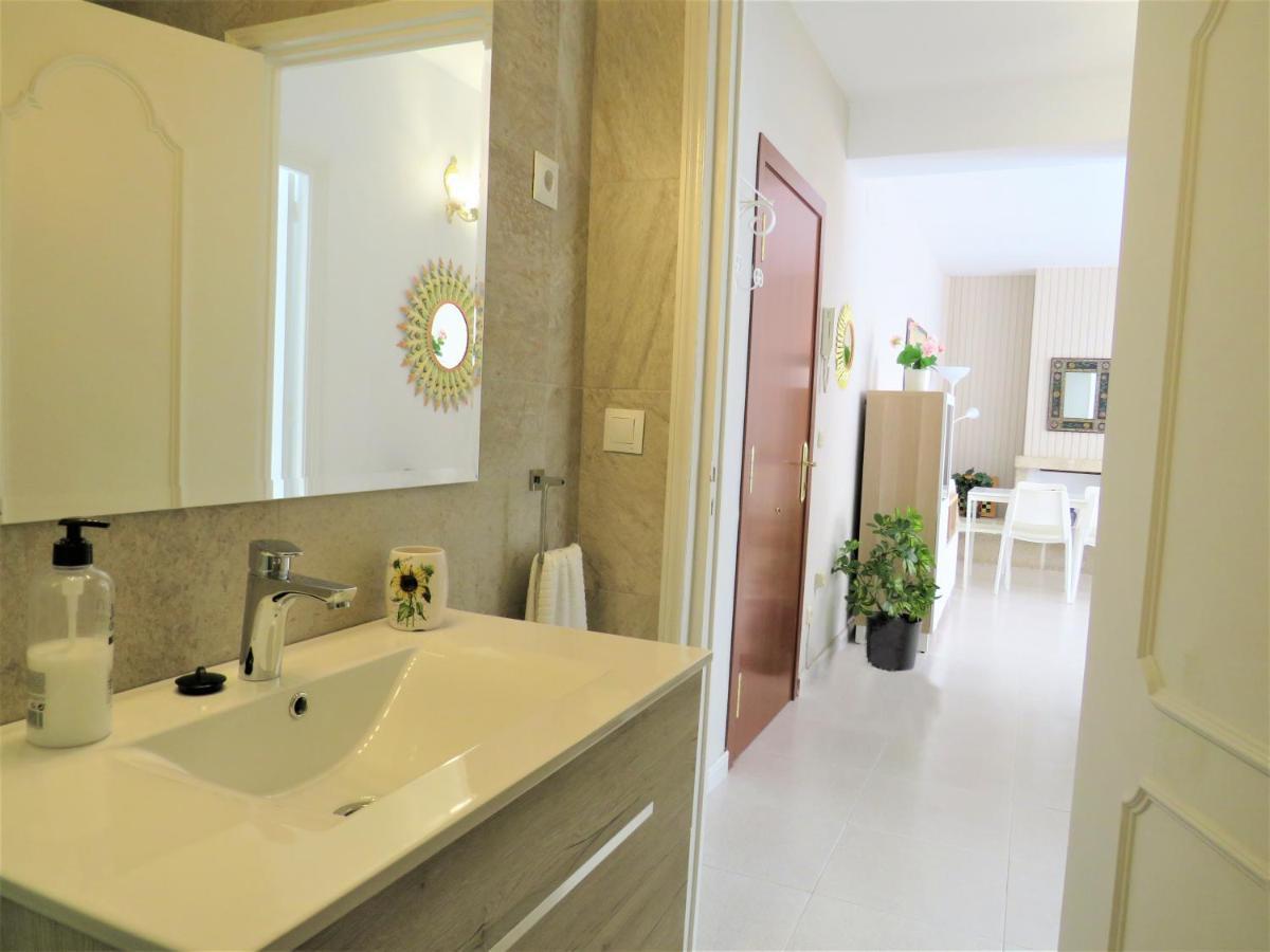 Elizabeth Beach Apartment With Seaviews! Torremolinos Luaran gambar